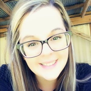 Meet your Posher, Fallon